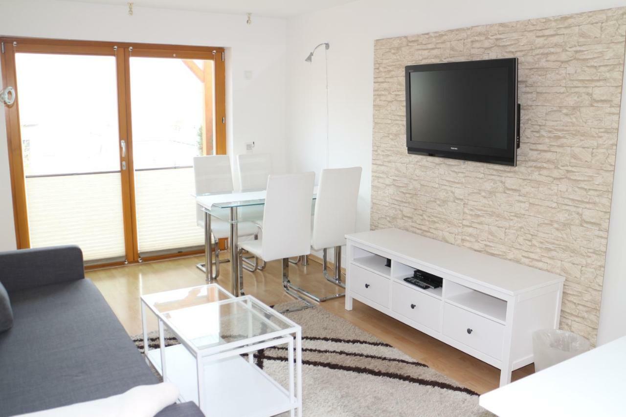 جينا Romantische Ferienwohnung Mit Fantastischem Ausblick, Pool Und Gartensauna المظهر الخارجي الصورة